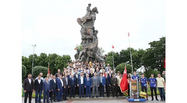 İstanbul&#39;un fethi Bayrampaşa&#39;da coşkuyla kutlandı