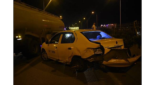 İzmir'de zincirleme trafik kazası: 5 yaralı