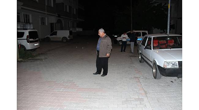 Konya'da sahurda açılan ateş sonucu iki araç zarar gördü