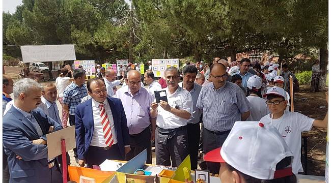 Kula'da TÜBİTAK 4006 Bilim Fuarı