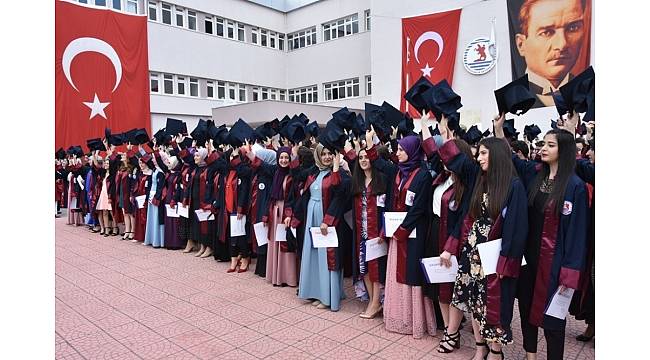 MYO'larda mezuniyet heyecanı