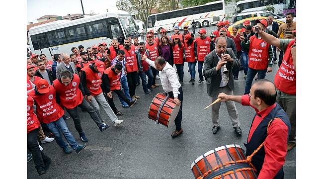 Nakliyat İş ve Birleşik Metal İş üyeleri, Taksim'e yürüyüşe geçti