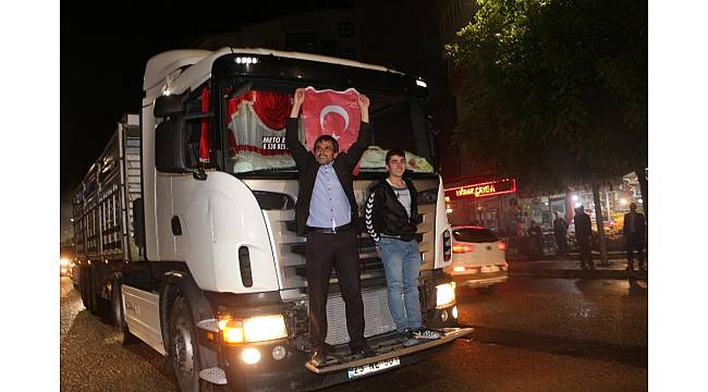 Oltu'da BB. Erzurumspor sevinci