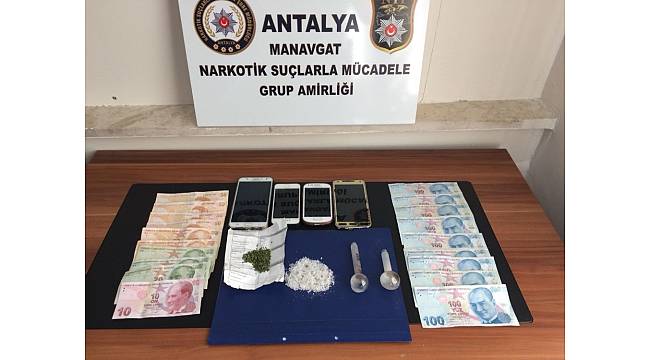 Otomobilde uyuşturucu ele geçirildi