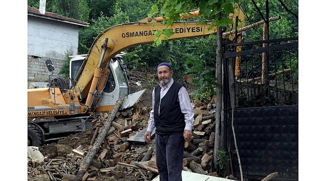 Sel felaketinde evi yıkılan Hasan Amca'ya Osmangazi Belediyesi sahip çıktı