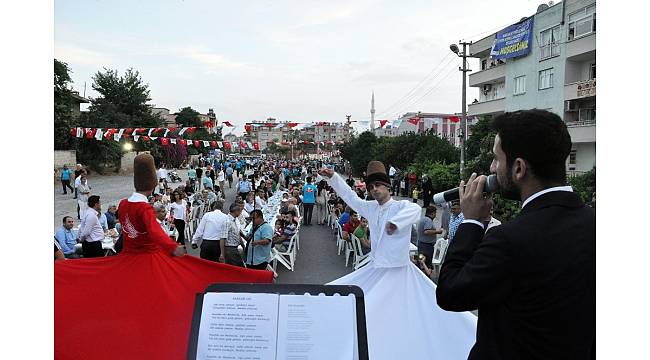 Tarsus'ta Ramazan güzelliği mahallelerde devam ediyor