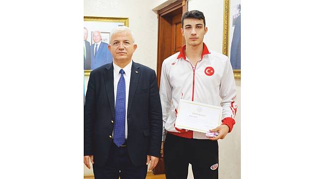 Torbalı'dan dünya üçüncülüğüne atladı