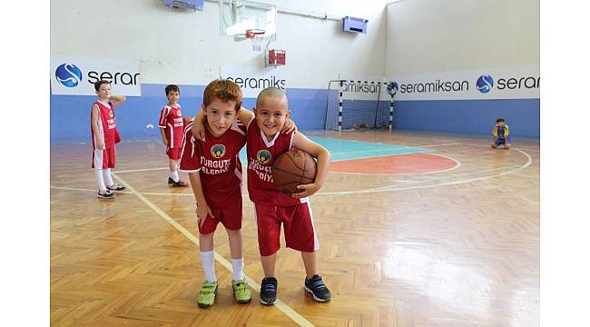 Turgutlu Belediyesinden yaz spor okulu