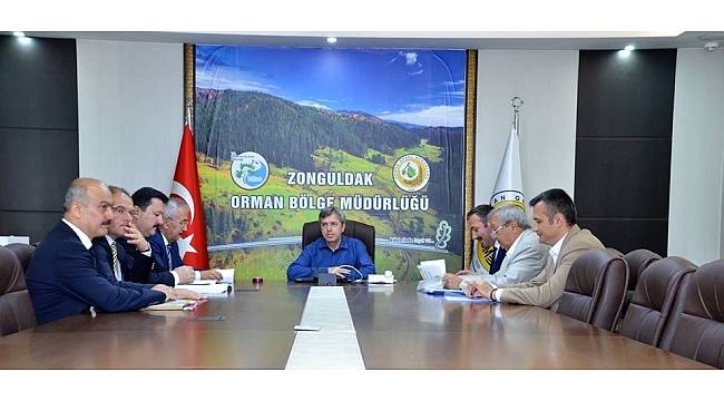 Vali Çınar, Orman Bölge Müdürlüğü'nde toplantıya katıldı