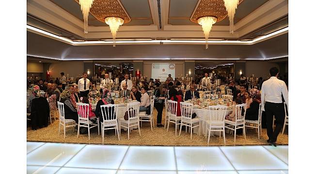 Vali Kamçı İftar Yemeğinde Şehit Aileleriyle Bir Araya Geldi