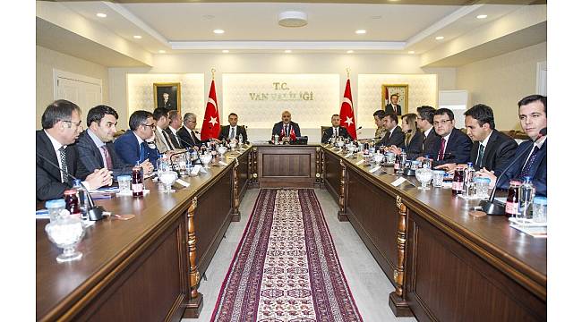 Van'da 'seçim güvenliği' toplantısı