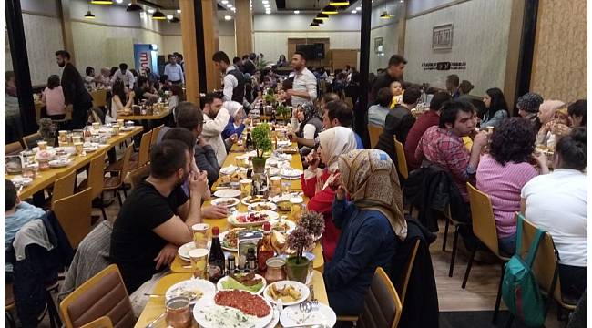 Veteriner hekimler iftar yemeğinde bir araya geldi