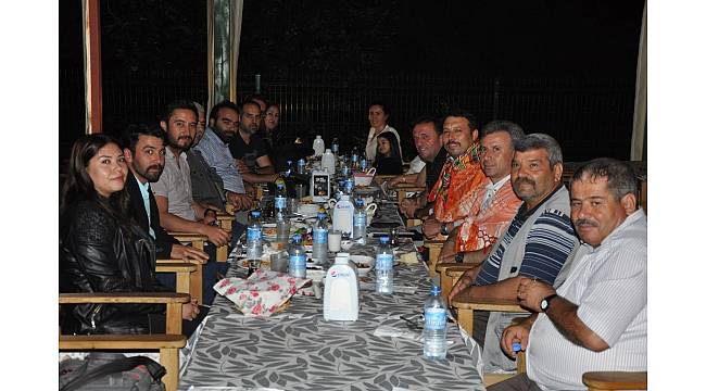 Yörükler iftar yemeğinde basınla buluştu