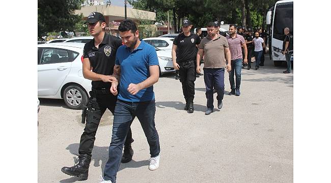 Ankesörlü telefondan çağrıyla haberleşen 32 FETÖ'cü asker adliyeye sevk edildi