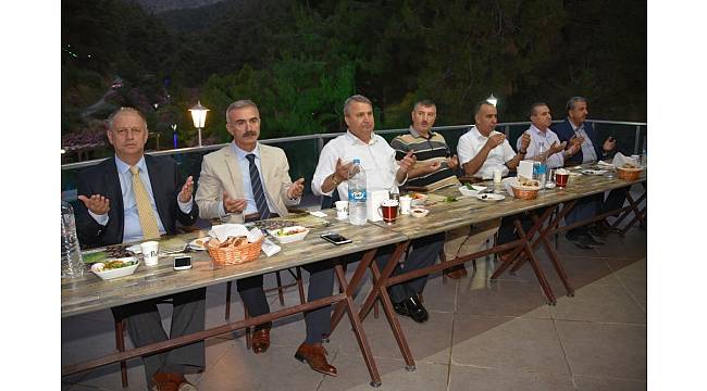 Başkan Çerçi protokol üyelerini iftarda ağırladı