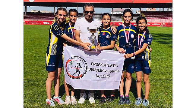Erdekli sporcular Çanakkale'den şampiyon döndü