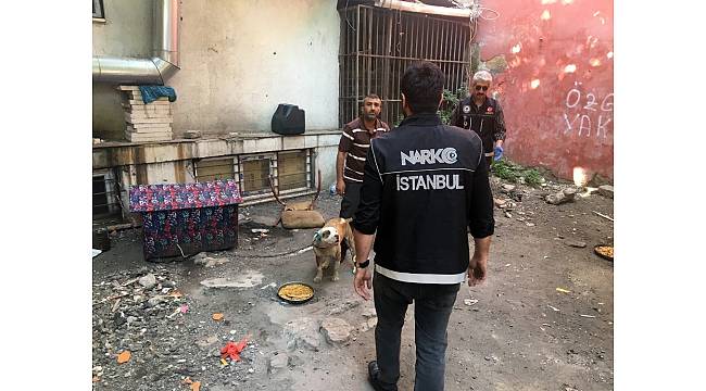 Fatih&#39;te nefes kesen narkotik operasyonu