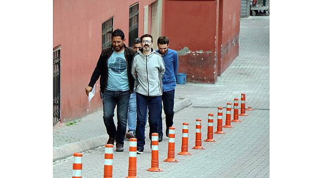 FETÖ'nün askeri imamı, sahte kimlikle yurt dışına kaçmak isterken yakalandı