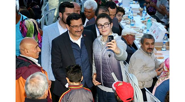 İftar sofrası bu sefer Sancaktepe'ye kuruldu