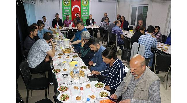 İhsan Akın basın mensupları ile iftarda bir araya geldi