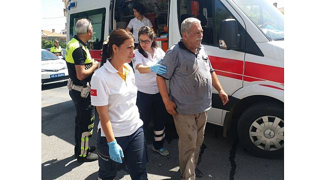 Milas'ta motosiklet yayaya çarptı; 2 yaralı