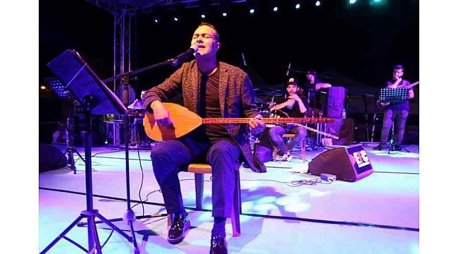 Mümin Sarıkaya Diyarbakır'da hayranları ile buluştu