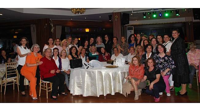 Nilüfer Kadın Korosu'ndan iftar