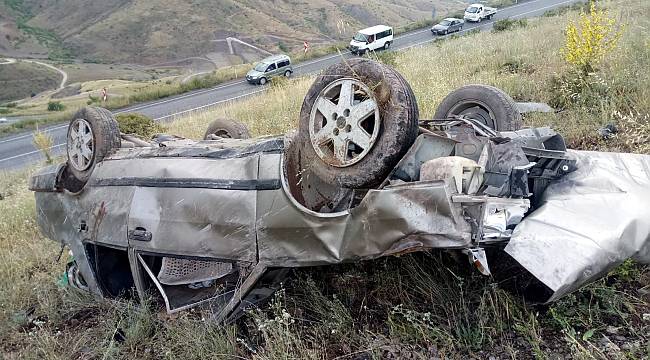 Otomobil uçuruma yuvarlandı: 1 ölü, 4 yaralı