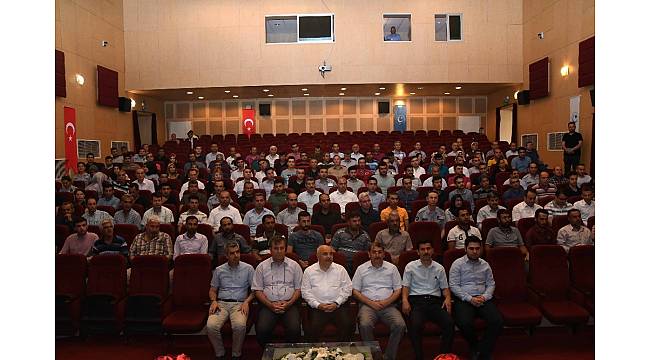 Sürekli işçi kadrosuna geçen 264 üniversite personeline tebrik belgesi