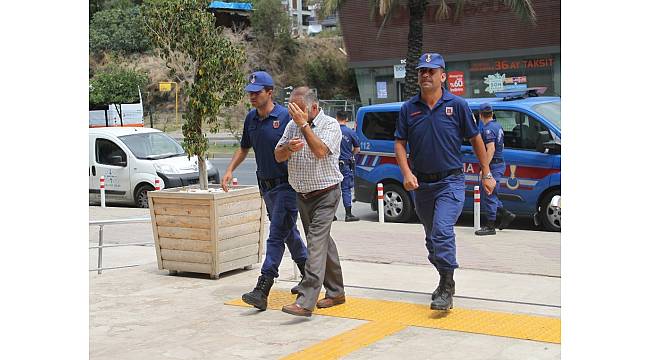 Alanya'da esrar ve Hint keneviri ele geçirildi