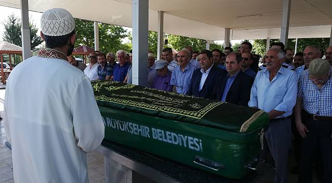 Avukat Çavuşoğlu son yolculuğuna uğurlandı