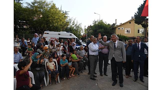 Başkan Günaydın, Mahalle Buluşmalarına Davraz&#39;dan başladı