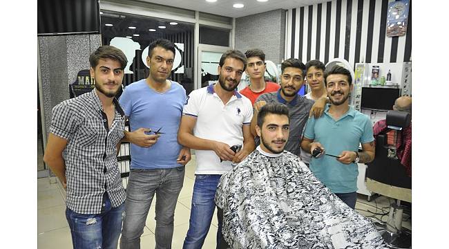 Diyarbakır'da kuaförlerin bayram mesaisi yoğun geçiyor