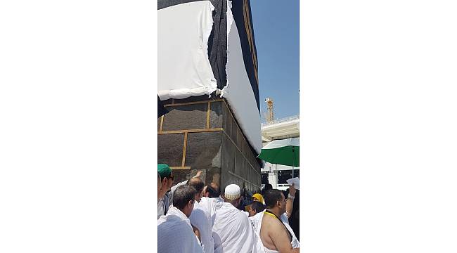 Kabe'nin örtüsü değişiyor