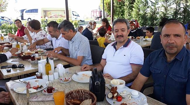 Tekirdağ’da Malatyalılar kahvaltıda bir araya geldi