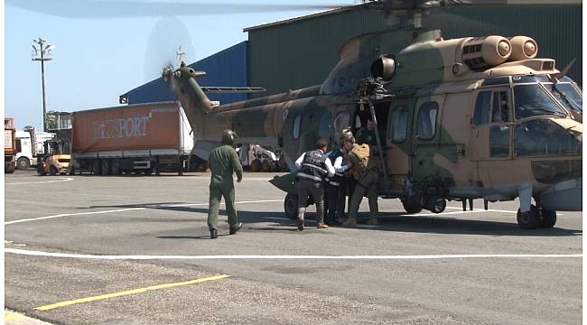 Kaçkarlar&#39;a tırmanırken yuvarlanan kayanın çarpması sonucu yaralanan doktor askeri helikopterle kurtarıldı