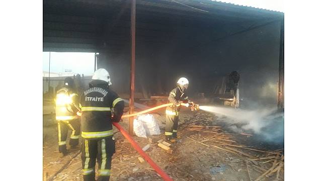 Kahramanmaraş&#39;ta kereste fabrikasında yangın