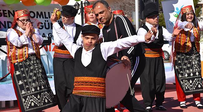 DÜNYA FARKLILIKLA GÜZEL’ ETKİNLİĞİNE KATILAN MİNİKLER, GÖNÜLLERİNCE EĞLENDİ "Özel Çocuklarımıza Sevgi Ve Hoşgörüyle Yaklaşmayı İlke Edinelim”