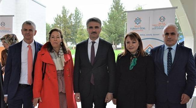 “Uluslararası Eğitim İşbirliği” Konferansı Turgut Özal Üniversitesinde Gerçekleştirildi