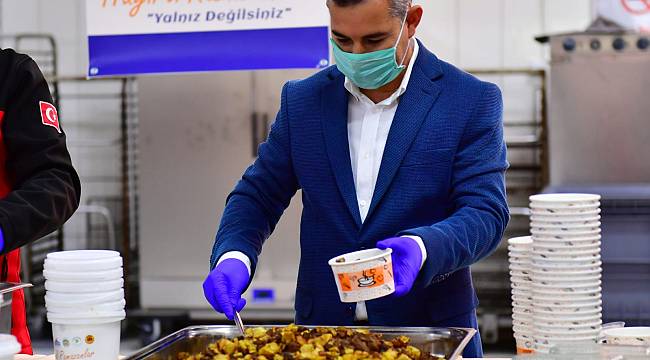 YEŞİLYURT BELEDİYESİ’DEN 65 YAŞ ÜSTÜ İHTİYAÇ SAHİBİ VATANDAŞLARA SICAK YEMEK YARDIMI