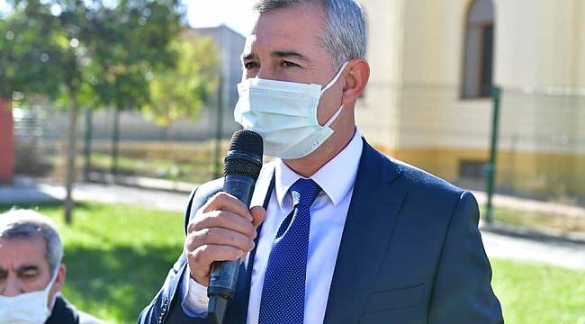 YEŞİLYURT’TA ‘GÖNÜL BELEDİYECİLİĞİ’ HİZMETLERİYLE VATANDAŞLARIN İHTİYAÇLARI GİDERİLİYOR