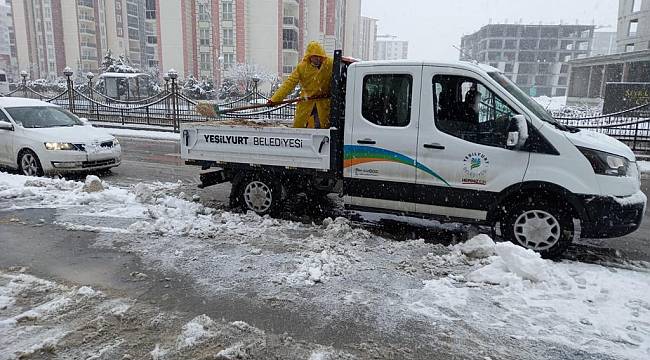 BAŞKAN ÇINAR, KAR TEMİZLEME ÇALIŞMALARINI YERİNDE İNCELEDİ