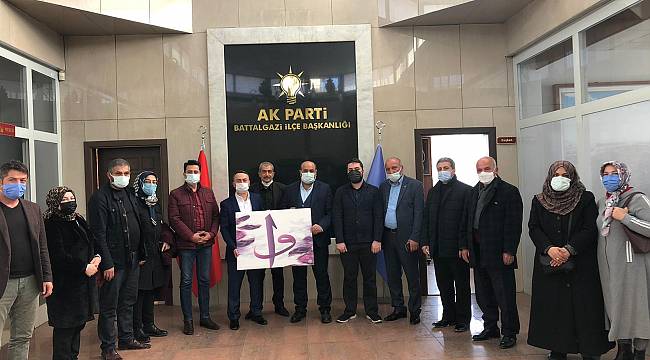 AKÇADAĞ DAYANIŞMA DERNEĞİ’NDEN BAŞKAN KAHVECİ’YE ZİYARET