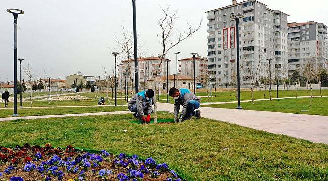 YEŞİLYURT’TA Kİ SOSYAL YAŞAM ALANLARI YENİLENİYOR, GÜZELLEŞİYOR