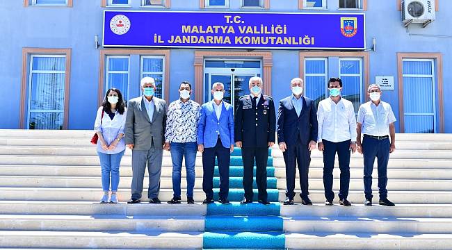 BAŞKAN ÇINAR, İL VE İLÇE JANDARMA KOMUTANLIKLARINI ZİYARET ETTİ