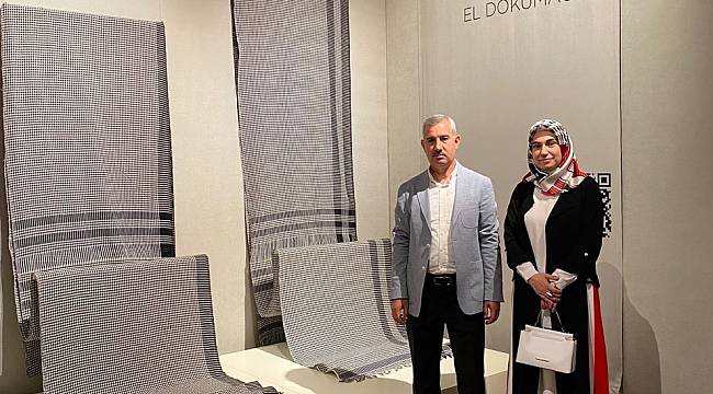BAŞKAN ÇINAR, YEŞİLYURT’UN YÖRESEL EL DOKUMASI EHRAMI, CUMHURBAŞKANLIĞI KÜLLİYESİNDE TANITTI