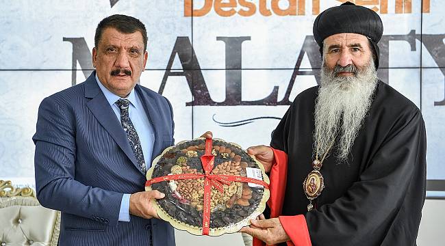 METROPOLİT ĞRİĞORİYOS MELKİ ÜREK’TEN BAŞKAN GÜRKAN’A TAŞHORAN KİLİSESİ TEŞEKKÜRÜ