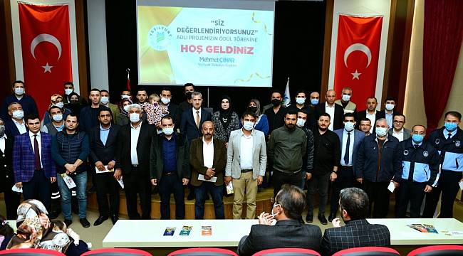 YEŞİLYURT BELEDİYESİ ‘SİZ DEĞERLENDİRİYORSUNUZ’ PROJESİ ÖDÜL TÖRENİNDE DUYGUSAL ANLAR YAŞANDI
