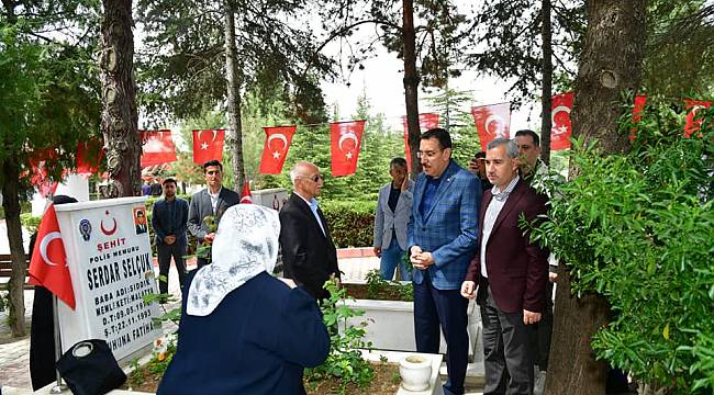 MİLLETVEKİLİ TÜFENKCİ İLE BELEDİYE BAŞKANI ÇINAR, ŞEHİTLİĞİ ZİYARET ETTİ