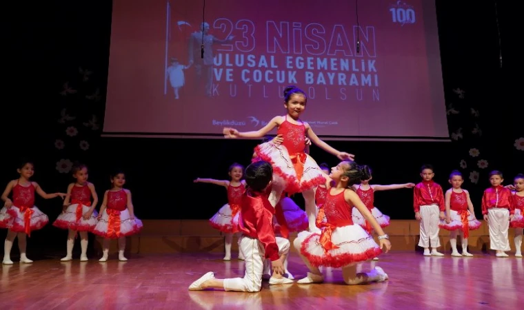 İstanbul Beylikdüzü’nde erken 23 Nisan